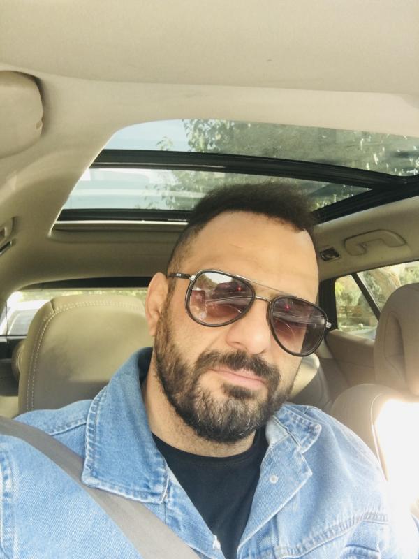 تصویر پروفایل روزبه