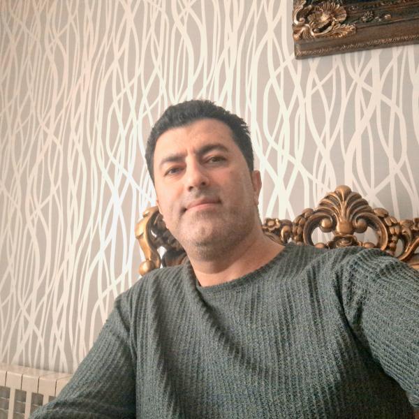 تصویر پروفایل علی