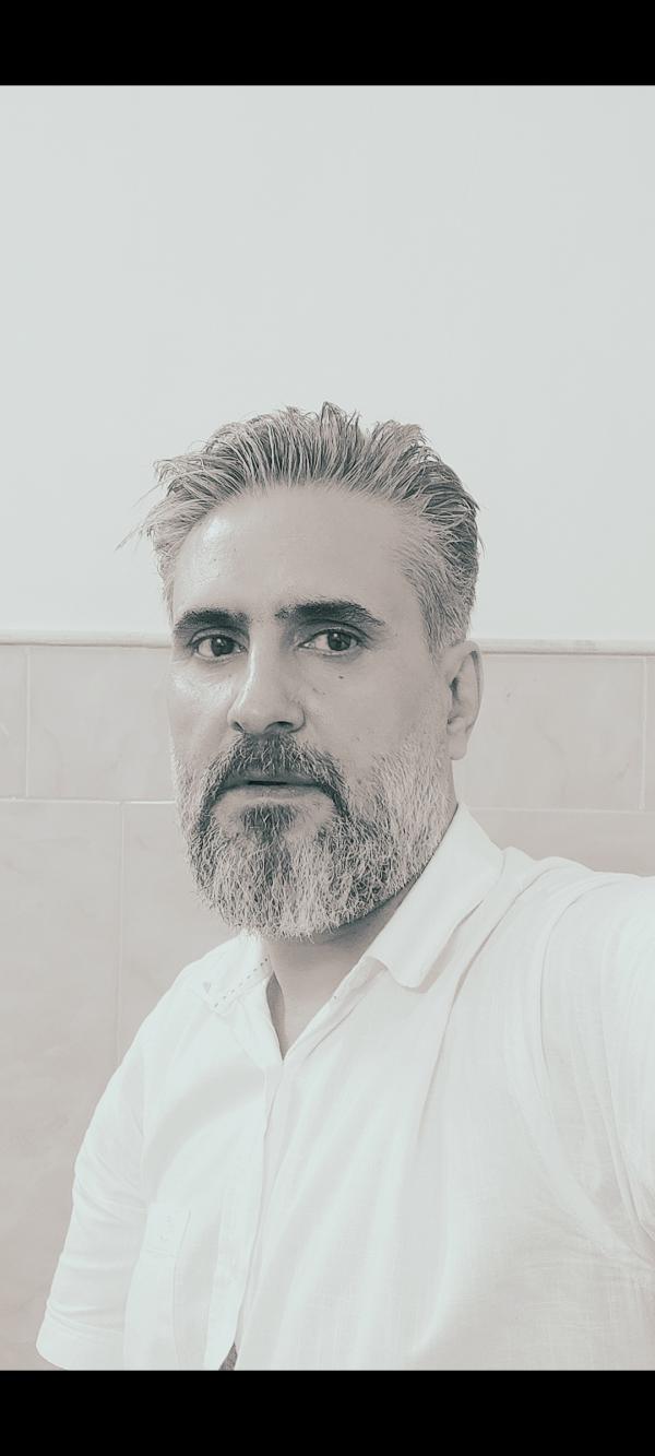 تصویر پروفایل علیرضا